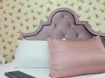 moon_ariana0